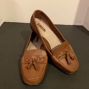 THOM McAn Dacia Womens Brown Leather Loafers